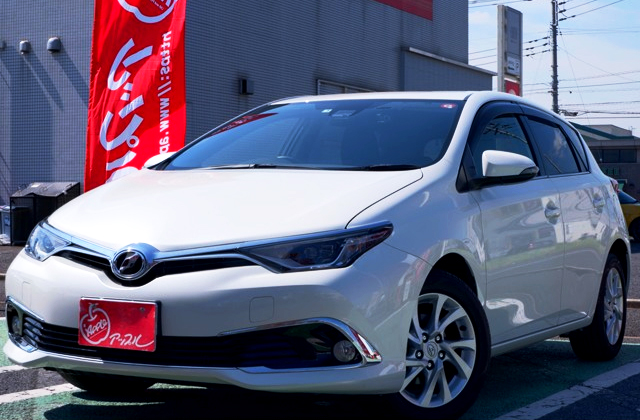 toyota_auris_img