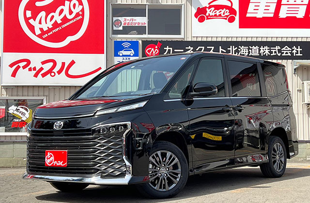 toyota_voxy_hybrid_img