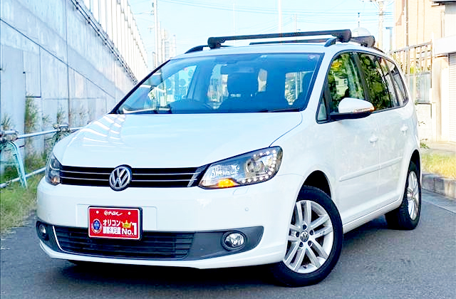 volkswagen_golftouran_img